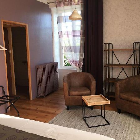 Hotel Tilleuls Et Bambous Saint-Sauveur-d'Aunis Esterno foto