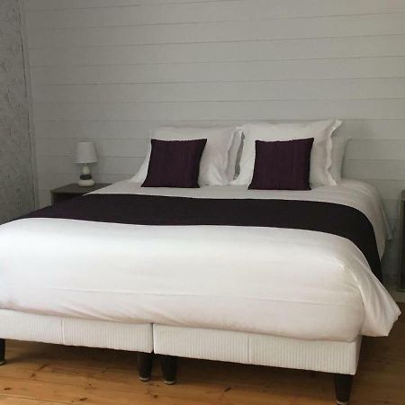 Hotel Tilleuls Et Bambous Saint-Sauveur-d'Aunis Esterno foto