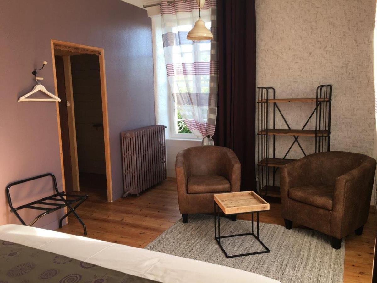 Hotel Tilleuls Et Bambous Saint-Sauveur-d'Aunis Esterno foto