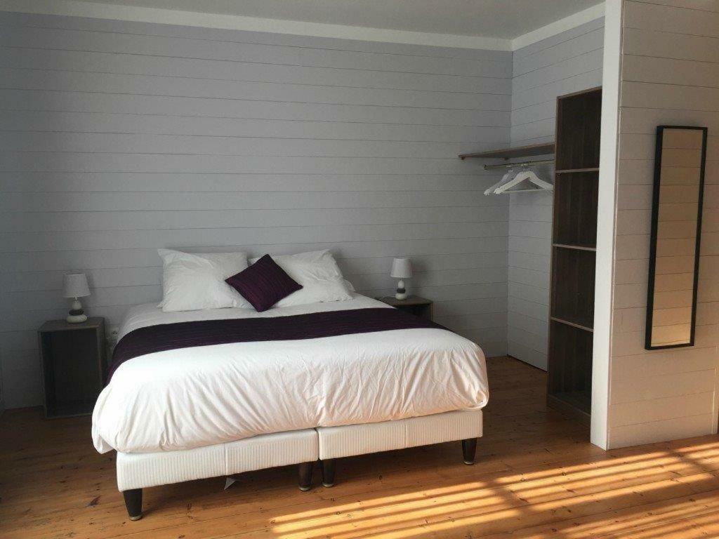 Hotel Tilleuls Et Bambous Saint-Sauveur-d'Aunis Esterno foto